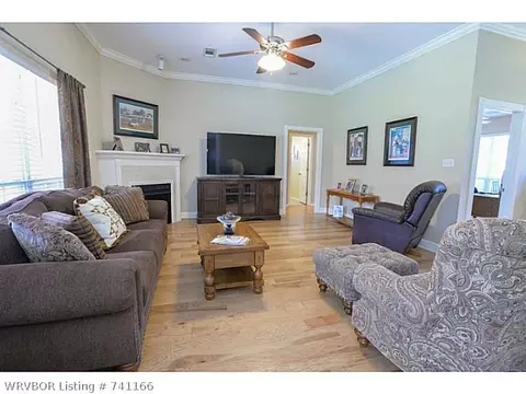 2203 Joyce Dr, Lavaca, AR 72941 photo 4
