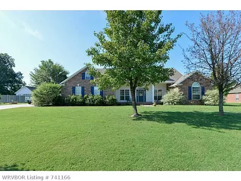 2203 Joyce Dr, Lavaca, AR 72941 photo 1