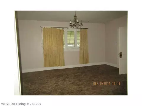 401 So Ash, Spiro, OK 74959 photo 3