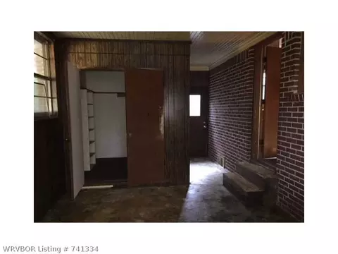 528 Spring Ave, Mulberry, AR 72947 photo 11