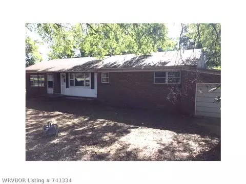 528 Spring Ave, Mulberry, AR 72947 photo 2
