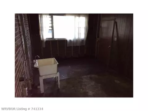 528 Spring Ave, Mulberry, AR 72947 photo 10