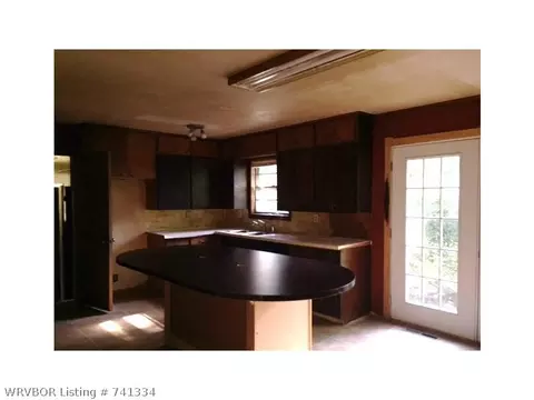 528 Spring Ave, Mulberry, AR 72947 photo 4