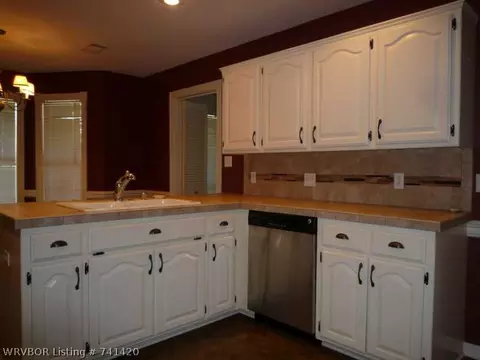 4001 Gascony Way, Fort Smith, AR 72903 photo 11