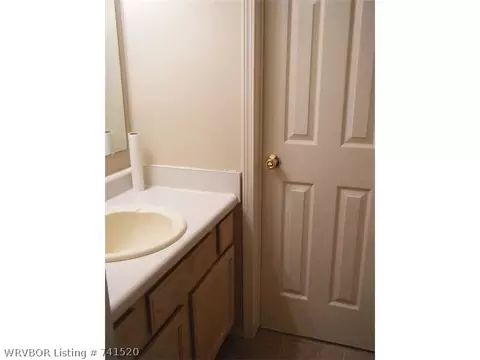 1004 Ruby Dr, Van Buren, AR 72956 photo 9