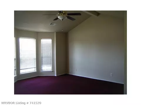 1004 Ruby Dr, Van Buren, AR 72956 photo 3