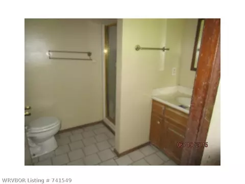 2806 Bluebird Ln, Lavaca, AR 72941 photo 8