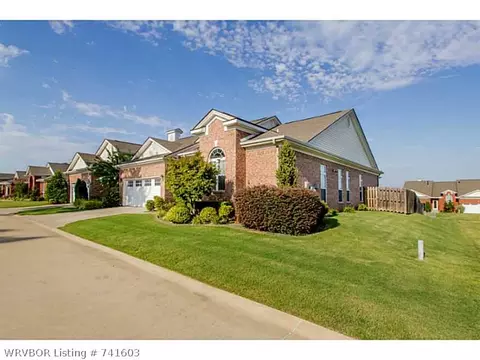 63 Jeffrey Way, Fort Smith, AR 72903 photo 3