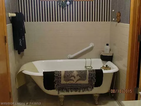 403 N 5th St, Paris, AR 72855 photo 8