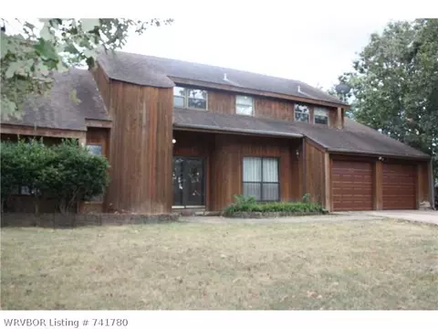 2121 E Hickory Dr, Greenwood, AR 72936 photo 2