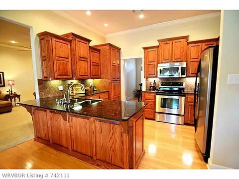 2304 Barrington Dr, Lavaca, AR 72941 photo 7
