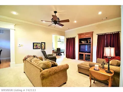 2304 Barrington Dr, Lavaca, AR 72941 photo 3