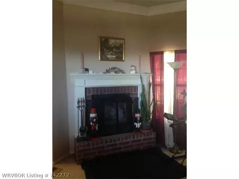 2002 Kylie Cir, Lavaca, AR 72941 photo 4