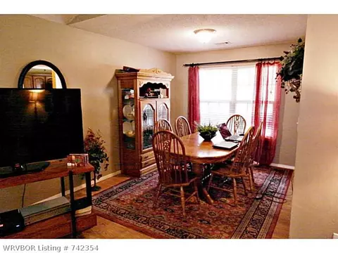 704 J St, Barling, AR 72923 photo 7