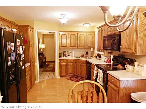 704 J St, Barling, AR 72923 photo 9
