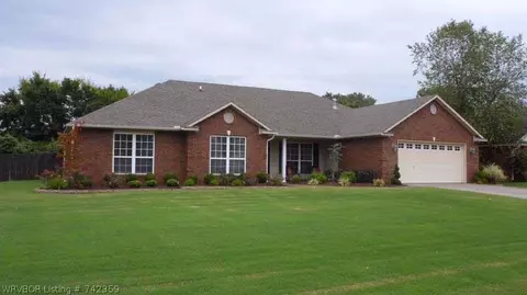 2300 Joyce Dr, Lavaca, AR 72941 photo 1