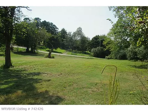 507 E Klan St, Paris, AR 72855 photo 1