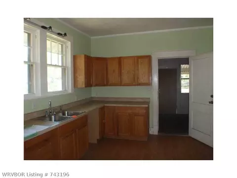 311 N 9th St, Fort Smith, AR 72901 photo 6