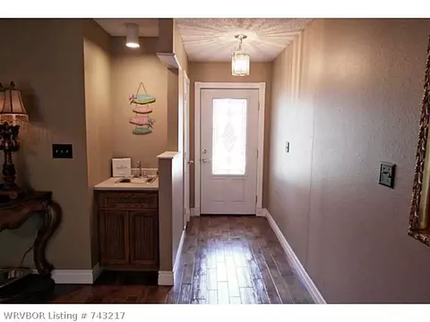 8201 Yorktown Rd, Fort Smith, AR 72903 photo 3
