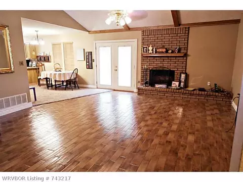8201 Yorktown Rd, Fort Smith, AR 72903 photo 4