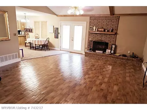 8201 Yorktown Rd, Fort Smith, AR 72903 photo 6