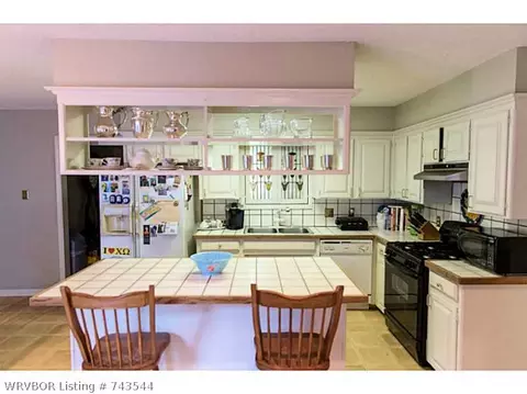 3210 S 34th Ct, Fort Smith, AR 72903 photo 3