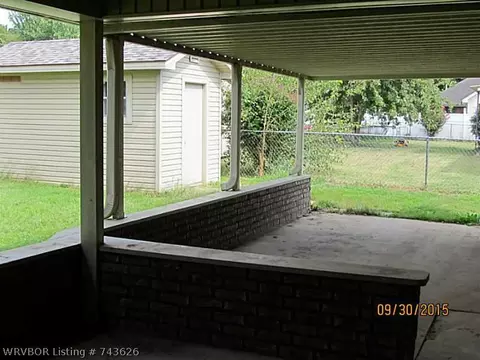 503 E Mary St, Paris, AR 72855 photo 12