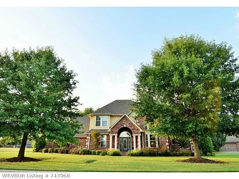 511 Saint Karr Way, Fort Smith, AR 72916 photo 1