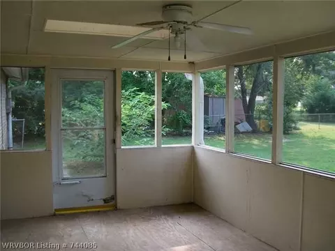 1112 P St, Barling, AR 72923 photo 9