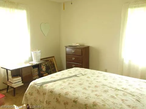 710 Angela Cir, Barling, AR 72923 photo 8