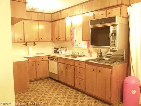 710 Angela Cir, Barling, AR 72923 photo 5