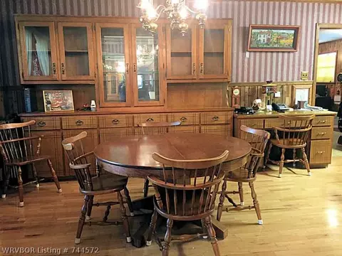 608 E Chism St, Paris, AR 72855 photo 5