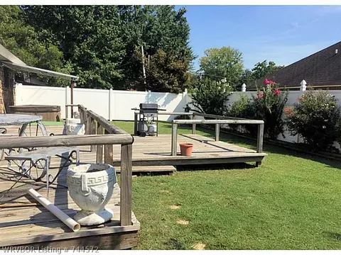 608 E Chism St, Paris, AR 72855 photo 15
