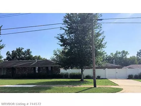 608 E Chism St, Paris, AR 72855 photo 24