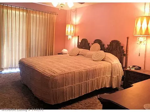 608 E Chism St, Paris, AR 72855 photo 8