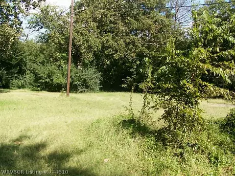 104 E Commercial St, Ozark, AR 72949 photo 14