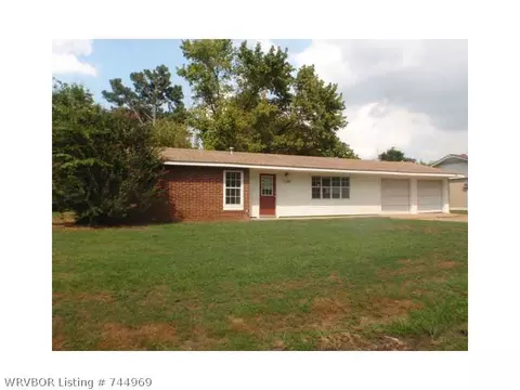 1104 C St, Barling, AR 72923 photo 2