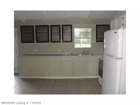 1104 C St, Barling, AR 72923 photo 6