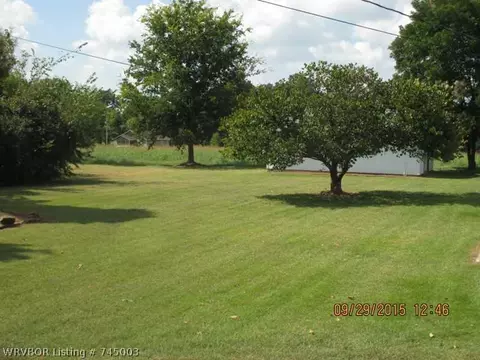 409 N Main St, Hackett, AR 72937 photo 18