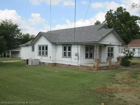 409 N Main St, Hackett, AR 72937 photo 2