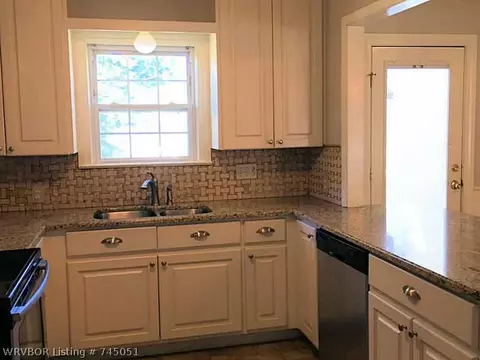 2405 S S St, Fort Smith, AR 72901 photo 6