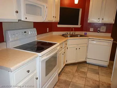 3412 S 68th Cir, Fort Smith, AR 72903 photo 3