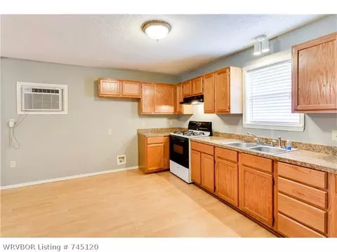 8101 Hermitage Dr, Fort Smith, AR 72908 photo 8