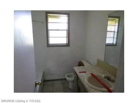 460 N Webster St, Greenwood, AR 72936 photo 6
