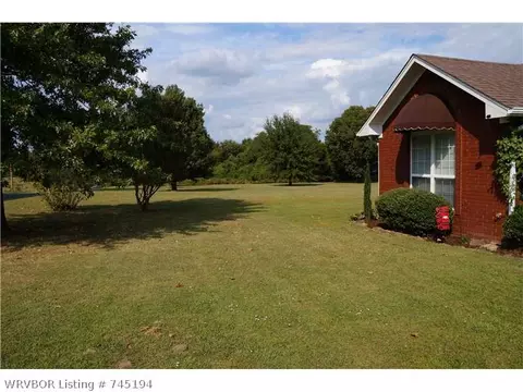 6004 Williams Ln, Fort Smith, AR 72904 photo 2