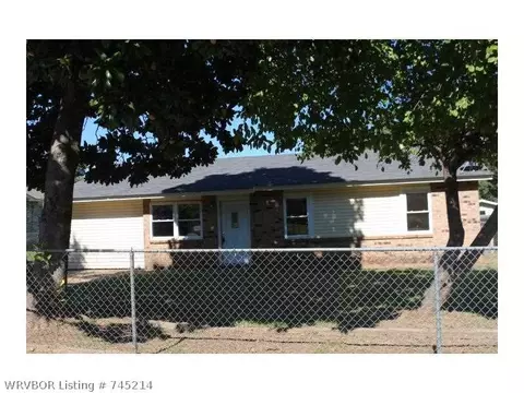 1112 N St, Barling, AR 72923 photo 1