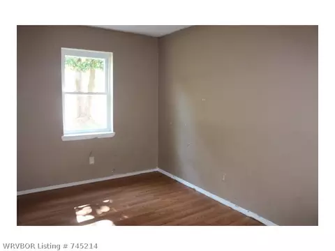 1112 N St, Barling, AR 72923 photo 8