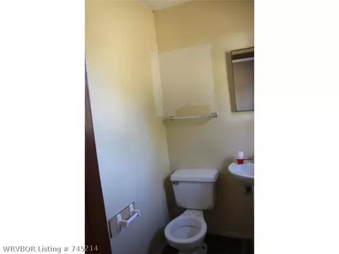 1112 N St, Barling, AR 72923 photo 7