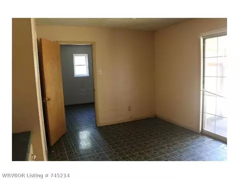 1112 N St, Barling, AR 72923 photo 4