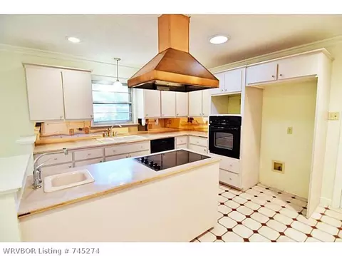 3223 S 41st St, Fort Smith, AR 72903 photo 5